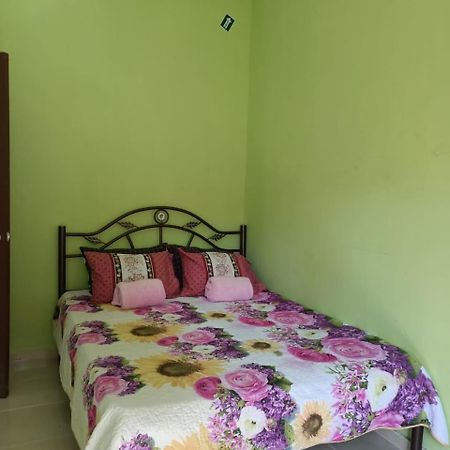 Yasmeen Homestay Kemaman Chukai Zewnętrze zdjęcie